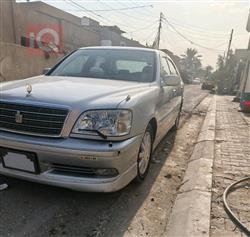 تۆیۆتا کراون